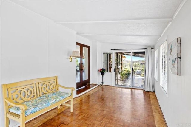 8975 Lawrence Welk Dr 141, Escondido, CA 92026