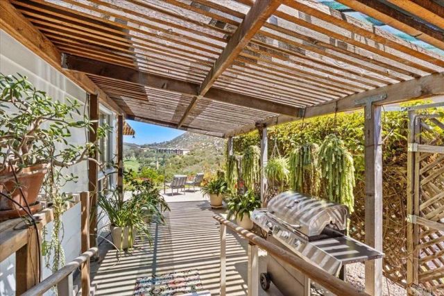 8975 Lawrence Welk Dr 141, Escondido, CA 92026