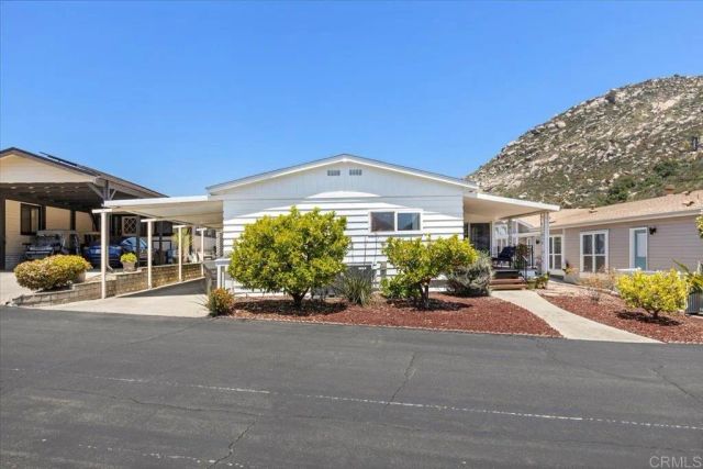 8975 Lawrence Welk Dr 141, Escondido, CA 92026