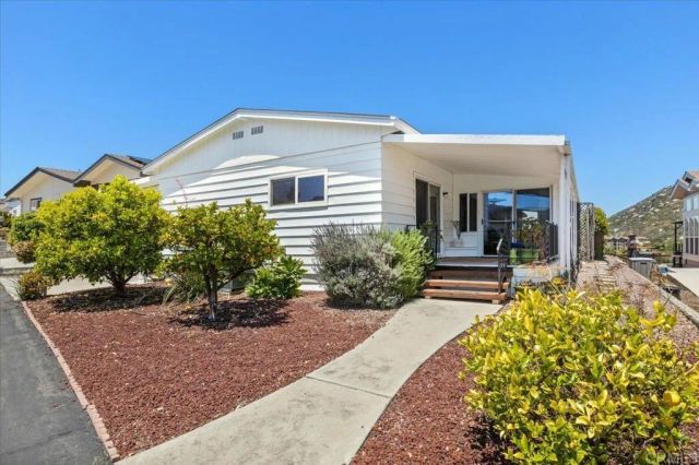 8975 Lawrence Welk Dr 141, Escondido, CA 92026