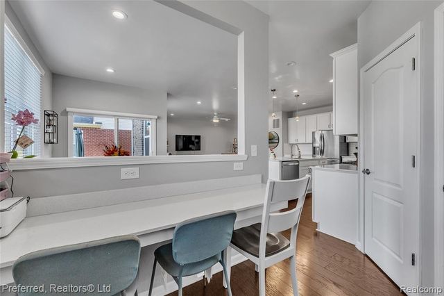 49720 Shoreline Drive, Canton, MI 48187