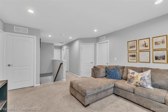 49720 Shoreline Drive, Canton, MI 48187