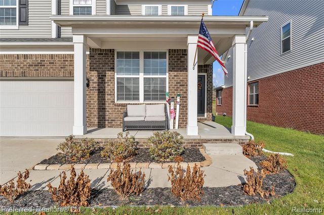 49720 Shoreline Drive, Canton, MI 48187