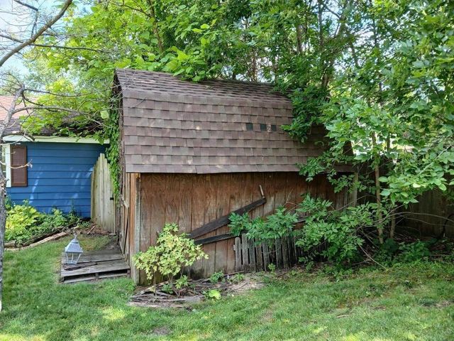 345 E Joliet Street, Schererville, IN 46375