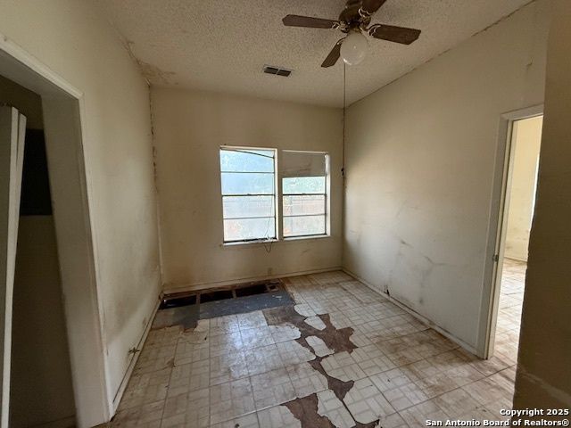2501 Saunders, San Antonio, TX 78207