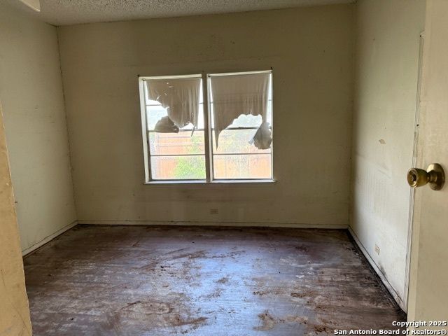 2501 Saunders, San Antonio, TX 78207