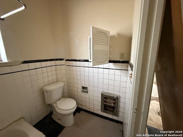 2501 Saunders, San Antonio, TX 78207