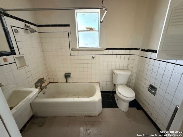 2501 Saunders, San Antonio, TX 78207
