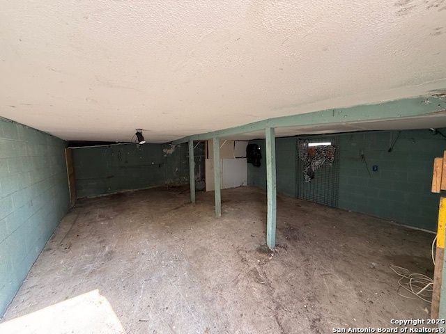 2501 Saunders, San Antonio, TX 78207