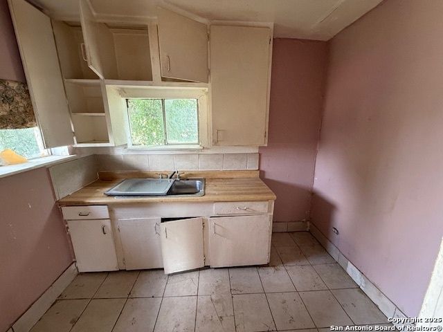 2501 Saunders, San Antonio, TX 78207