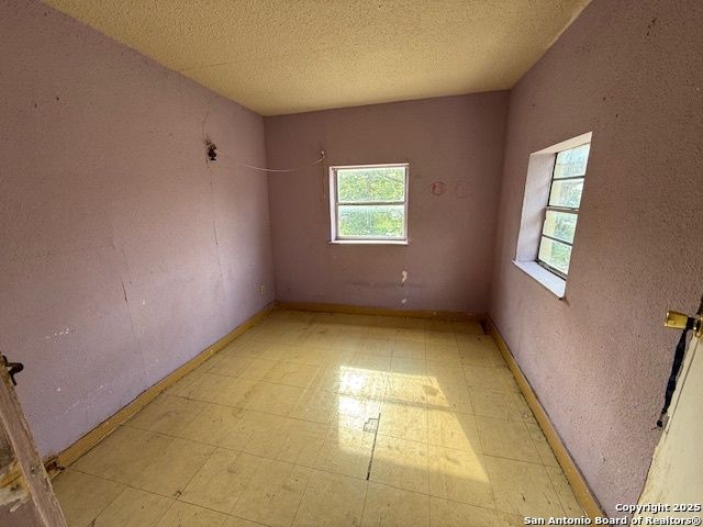 2501 Saunders, San Antonio, TX 78207