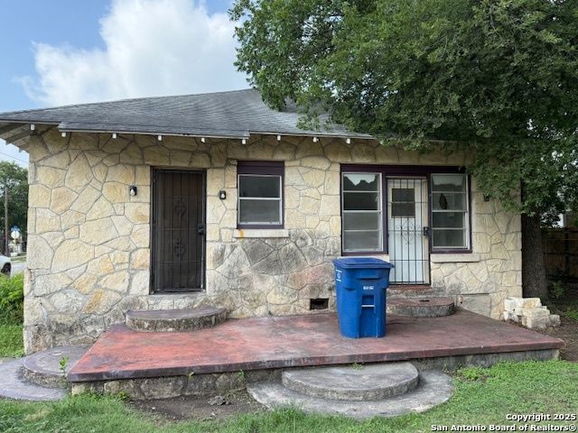 2501 Saunders, San Antonio, TX 78207