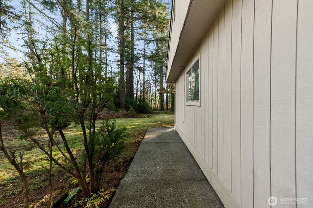 5811 Wollochet Drive NW, Gig Harbor, WA 98335