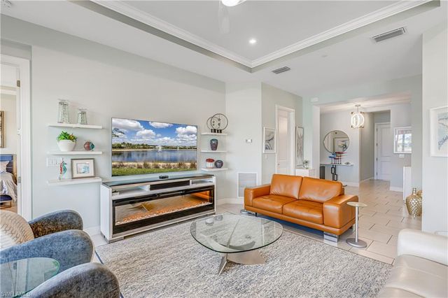 8936 Saint Lucia DR SW 101, Naples, FL 34114