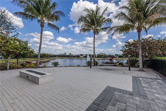 8936 Saint Lucia DR SW 101, Naples, FL 34114