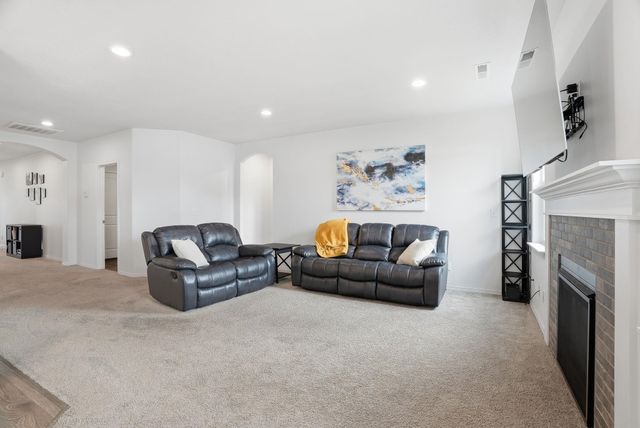 1562 E B St, Deer Park, WA 99006