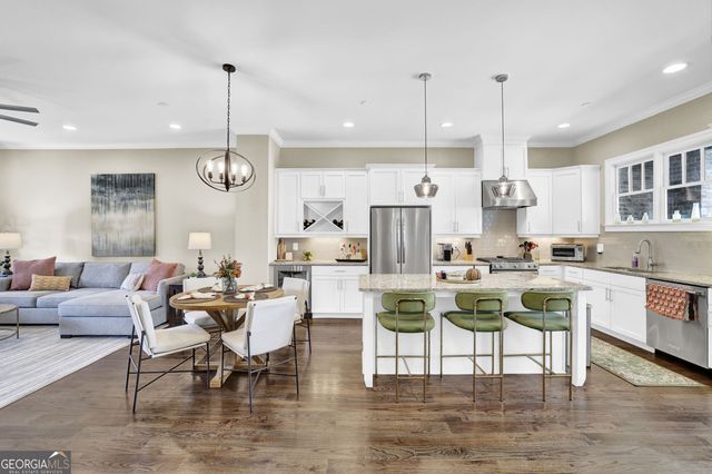 180 Easy Pines Way, Marietta, GA 30060