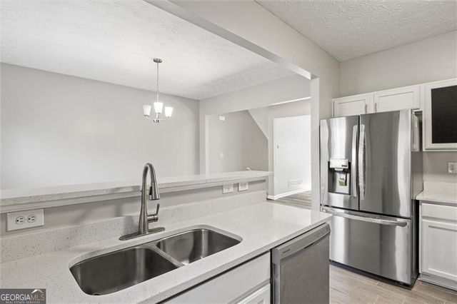 5667 CASCADE Run, Atlanta, GA 30336