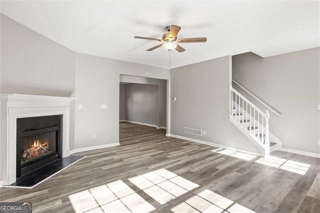 5667 CASCADE Run, Atlanta, GA 30336