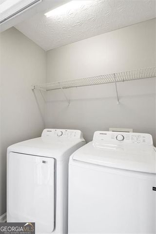 5667 CASCADE Run, Atlanta, GA 30336