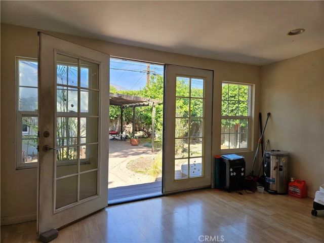 863 Omar Street, Glendale, CA 91202