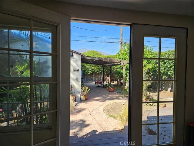 863 Omar Street, Glendale, CA 91202