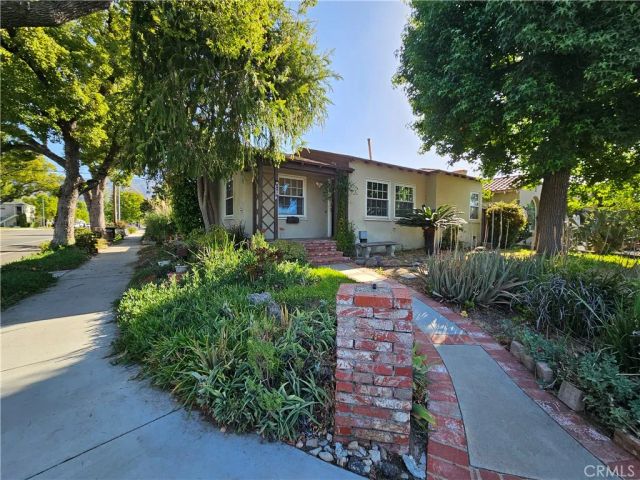 863 Omar Street, Glendale, CA 91202