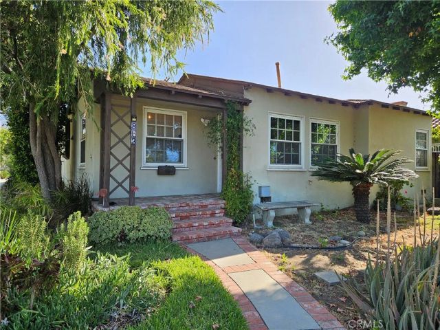 863 Omar Street, Glendale, CA 91202