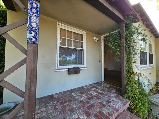 863 Omar Street, Glendale, CA 91202