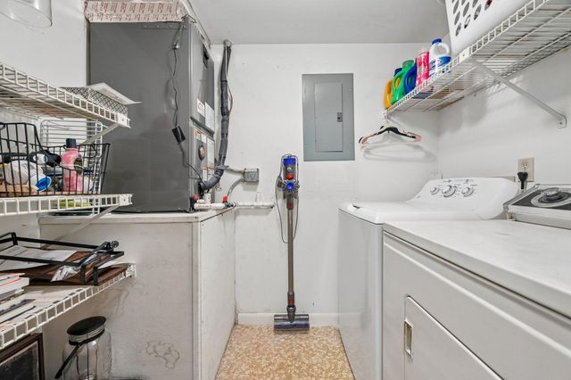 5901 Whispering Pine Way C-2, Greenacres, FL 33463