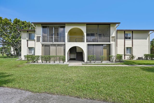 5901 Whispering Pine Way C-2, Greenacres, FL 33463