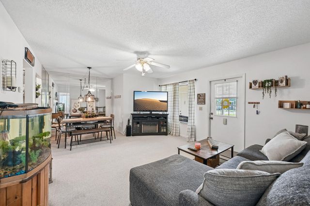 5901 Whispering Pine Way C-2, Greenacres, FL 33463