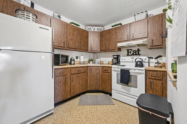 5901 Whispering Pine Way C-2, Greenacres, FL 33463