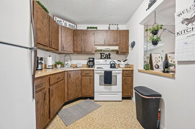 5901 Whispering Pine Way C-2, Greenacres, FL 33463