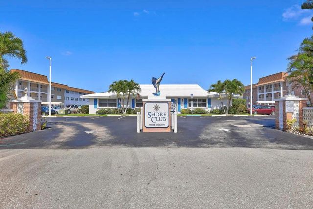 111 Shore Court 305, North Palm Beach, FL 33408