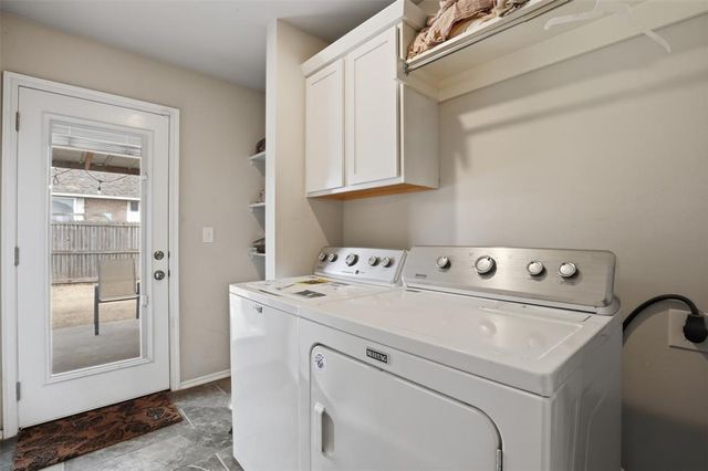 11605 SW 12th Street, Yukon, OK 73099