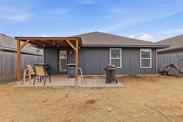 11605 SW 12th Street, Yukon, OK 73099