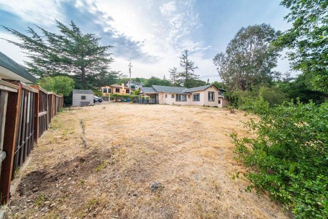 22645 San Juan Road, Cupertino, CA 95014