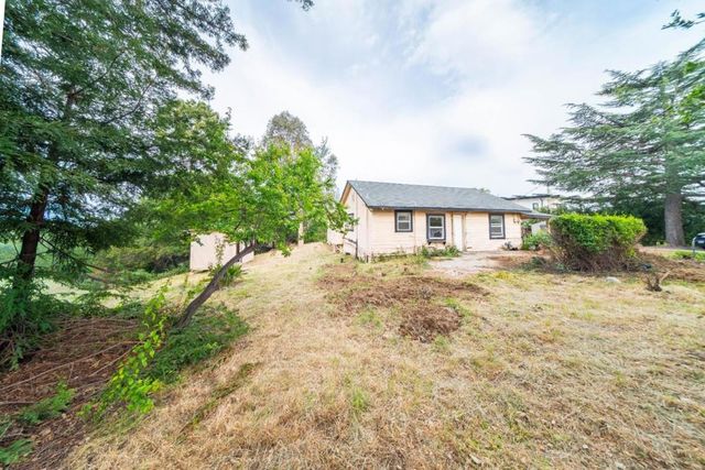 22645 San Juan Road, Cupertino, CA 95014