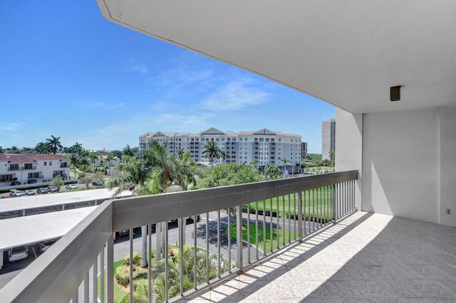 2000 Presidential Way 504, West Palm Beach, FL 33401