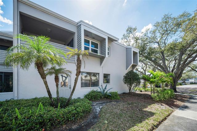 10626 LONGWOOD DRIVE 102, Seminole, FL 33777