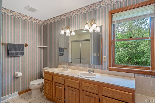 8294 Odyssey Drive, Manlius, NY 13104