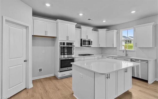 414 Yarrow Drive, Lexington, NC 27295