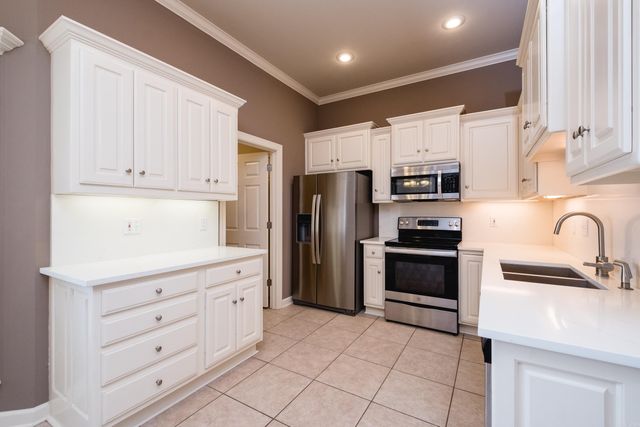 118 Auriel Circle, Maumelle, AR 72113