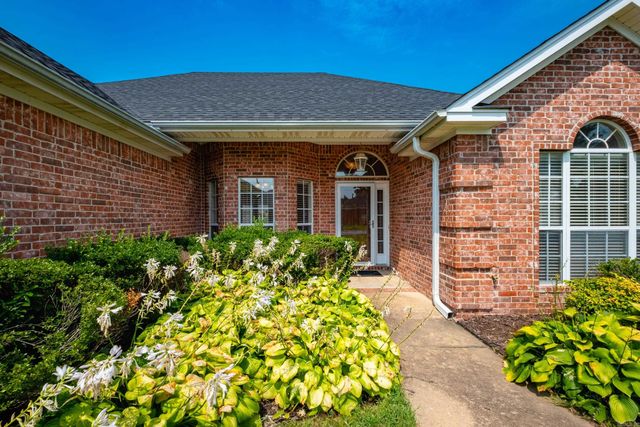 118 Auriel Circle, Maumelle, AR 72113