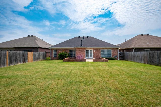 118 Auriel Circle, Maumelle, AR 72113