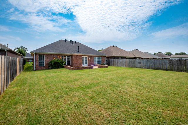 118 Auriel Circle, Maumelle, AR 72113