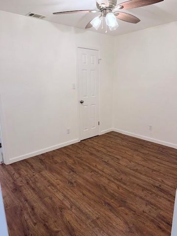 2500 Burleson RD 713, Austin, TX 78741