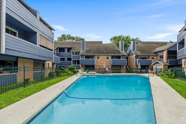2500 Burleson RD 713, Austin, TX 78741
