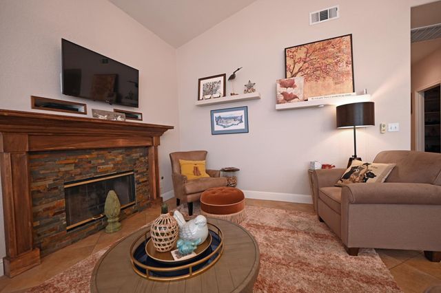 2680 Hogan Dr, Turlock, CA 95382